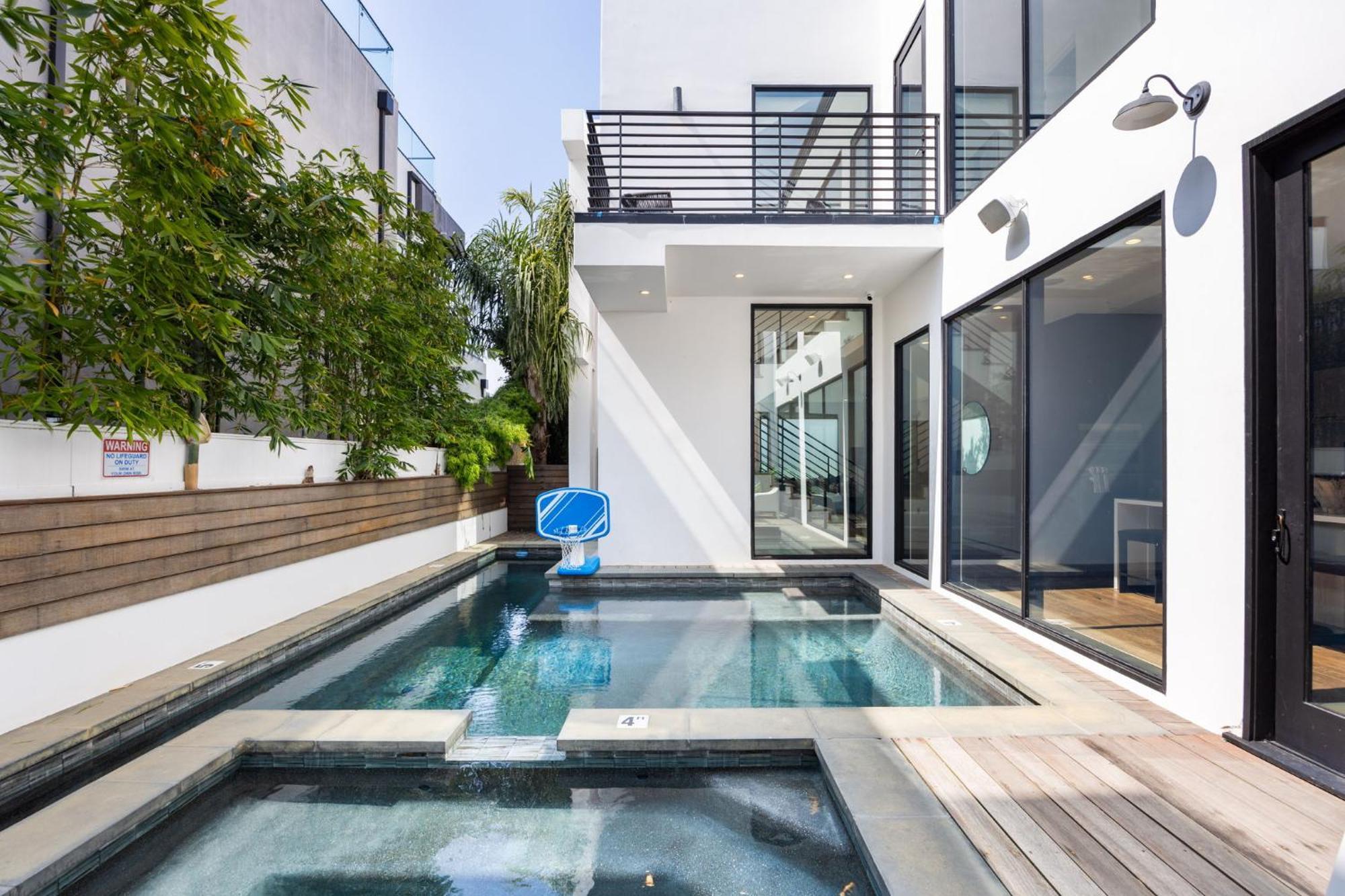 Hébergement de vacances The Palms Pad - 5 Min From - Golf,arcade,sauna Los Angeles