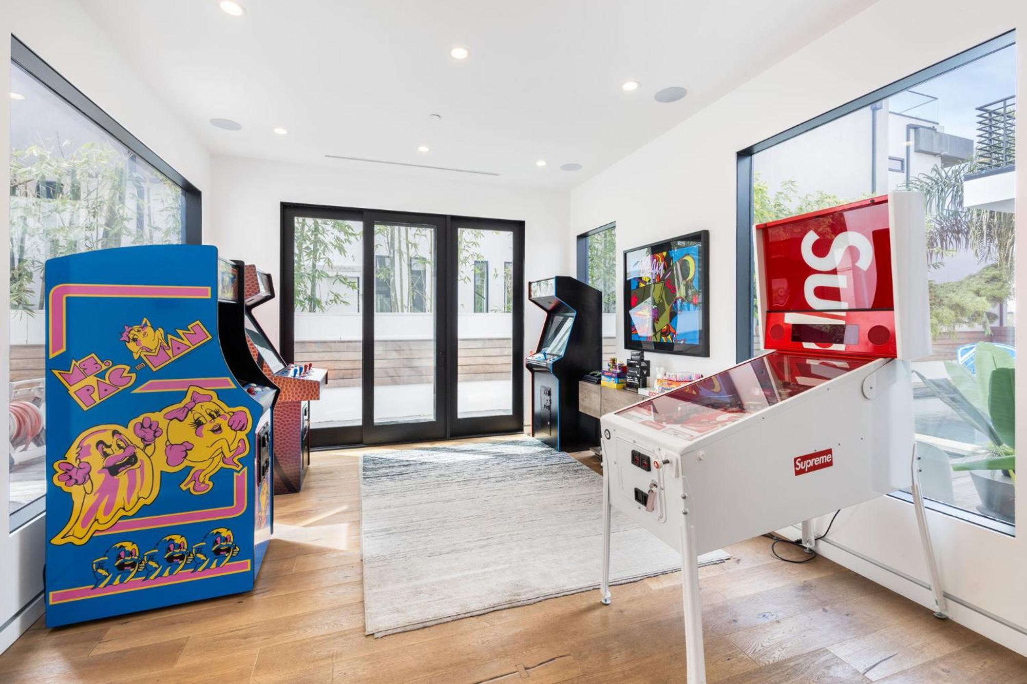 The Palms Pad - 5 Min From - Golf,arcade,sauna Vakantiehuis